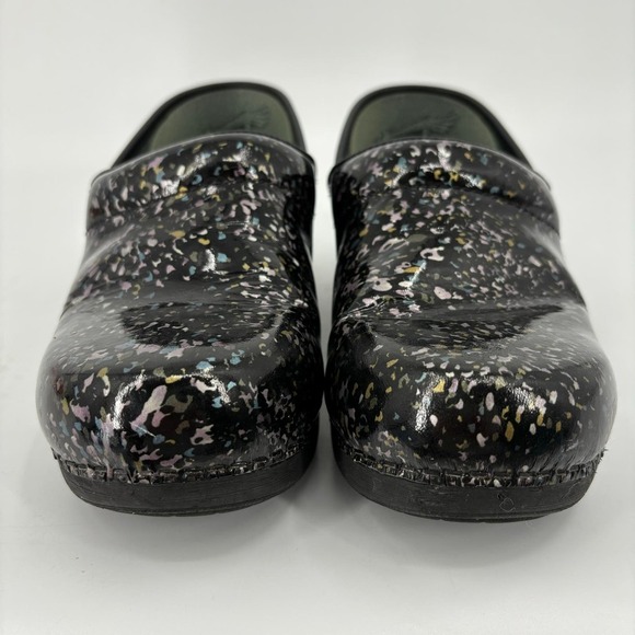 Dansko Professional XP 2.0 Clog Shoe Black Patent Spray Paint EU Size 37 - Picture 4 of 9